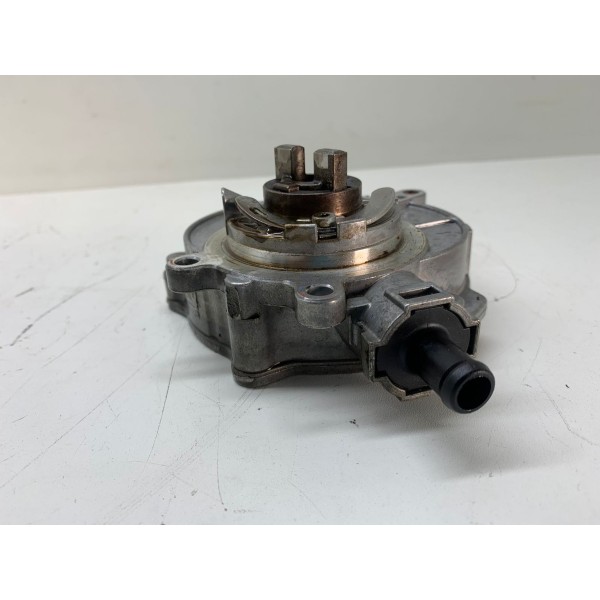 Bomba De Vácuo Audi Q7 3.0 V6 2012 06e145100r 4032