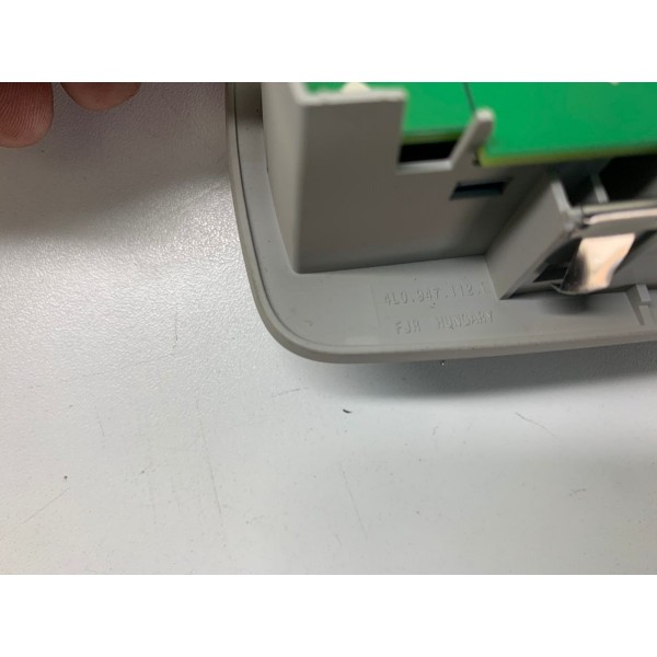 Luz Leitura Audi Q7 2012 4l0947112 4009