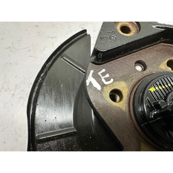 Montante Manga Eixo Tras/esquerda Toyota Corolla 2013 5183