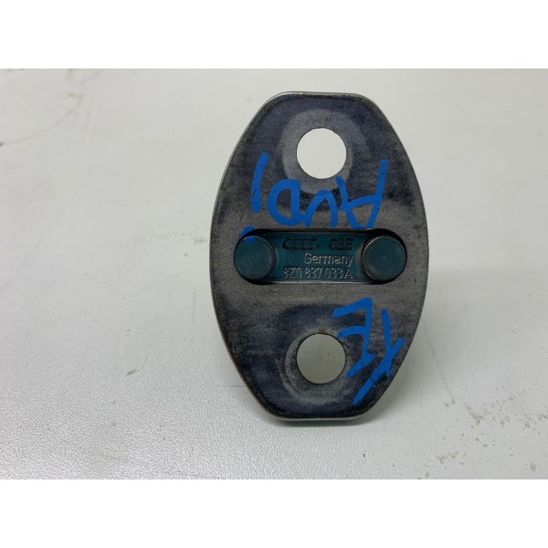 Batente De Porta Tras. Esquerdo Audi Q7 2012 8z0837033a 2892