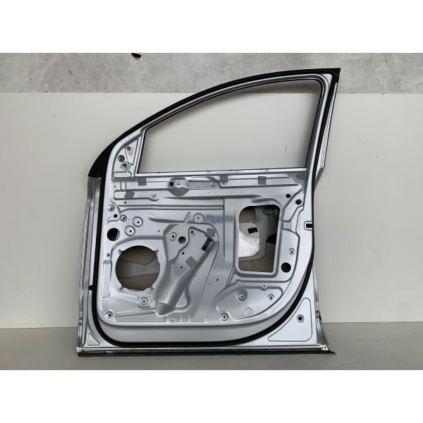 Porta Dianteira Direita Audi Q7 2012 - Sem Detalhes Dianteira Direito Prateado