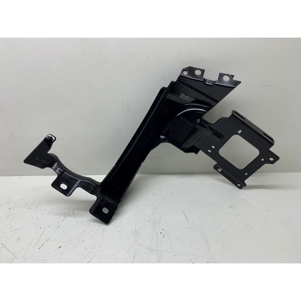 Suporte Para-choque Traseiro Esquerdo Evoque 2013