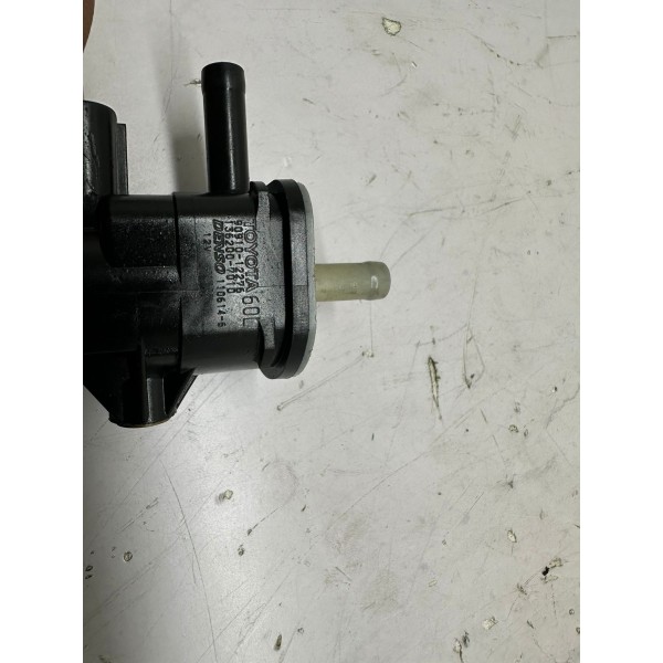 Válvula Canister Toyota Corolla 2013 9091012276 5142
