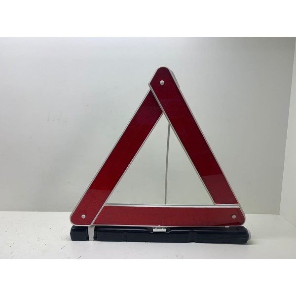 Triangulo De Sinalizacao De Segurança Passat 2012 2639