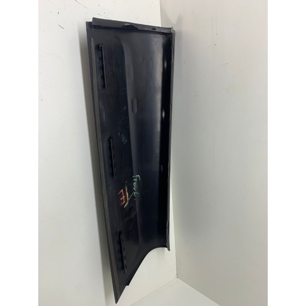 Acabamento Coluna Traseira Esquerda Freelander 2 2010