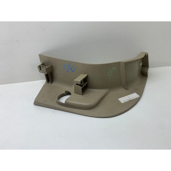 Acabamento Pé Da Coluna Dianteira Esquerda Freelander 2 2010