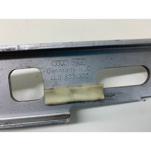 Dobradiça Capô Dianteiro Direito Audi Q7 2012 4l0823302 2803