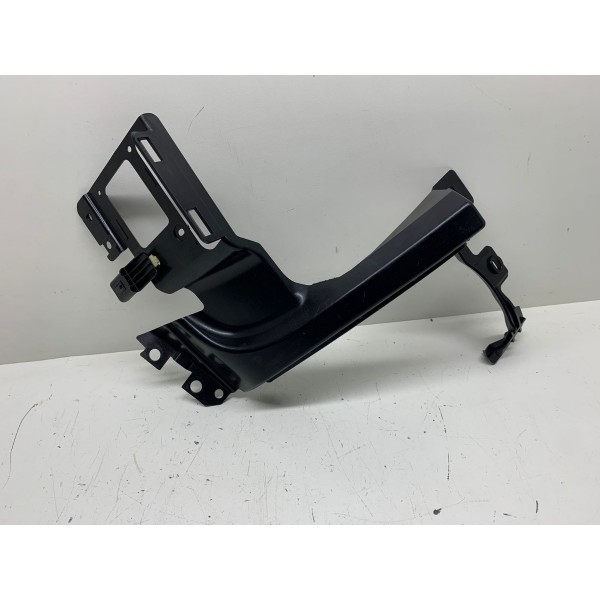 Guia Para-choque Tras. Dir. Evoque 2013 Bj3217e800a 2727