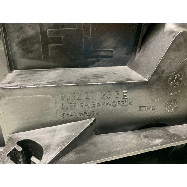 Suporte Máquina De Vidro Diant. Esq. Evoque 2013 Bj3221123