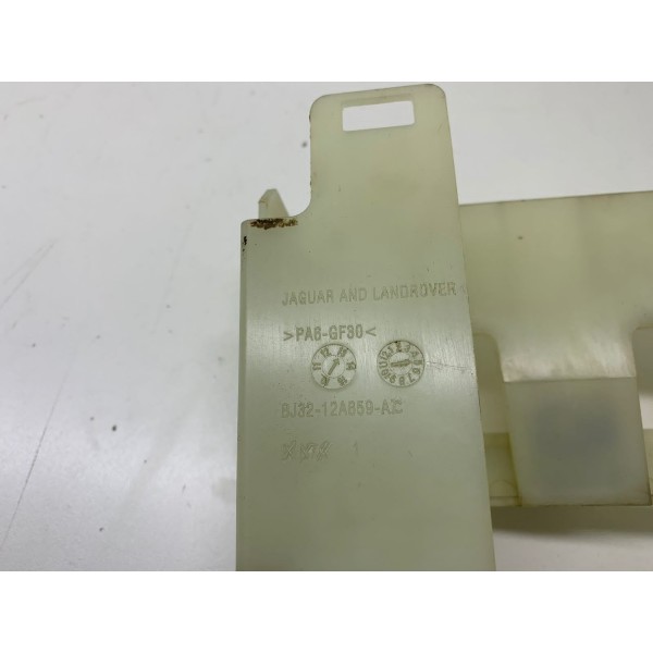 Suporte Módulo De Injeção Evoque 2013 Bj3212a659ac 2227