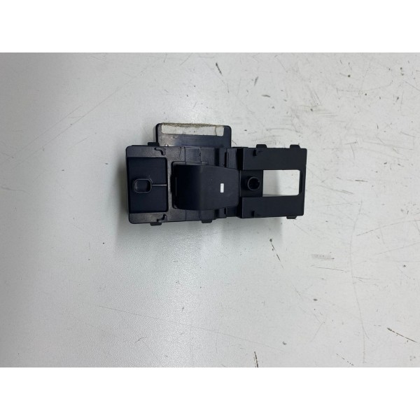 Botão Vidro Elétrico Tras. Direito Hyundai Elantra 2018 2100