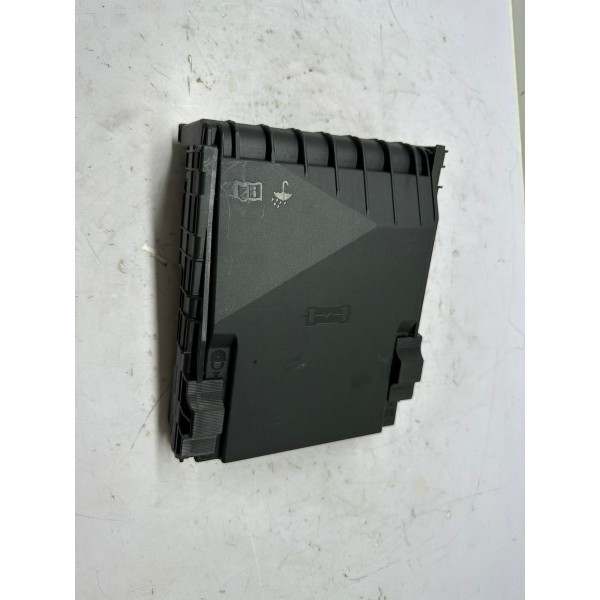 Tampa Caixa De Fusível Audi Q3 2014 1k0937132f 5076