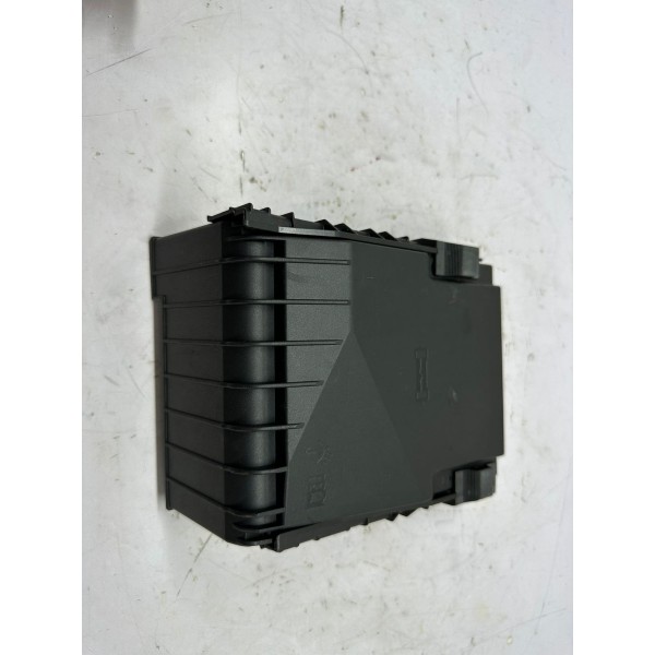 Tampa Caixa De Fusível Audi Q3 2014 1k0937132f 5076