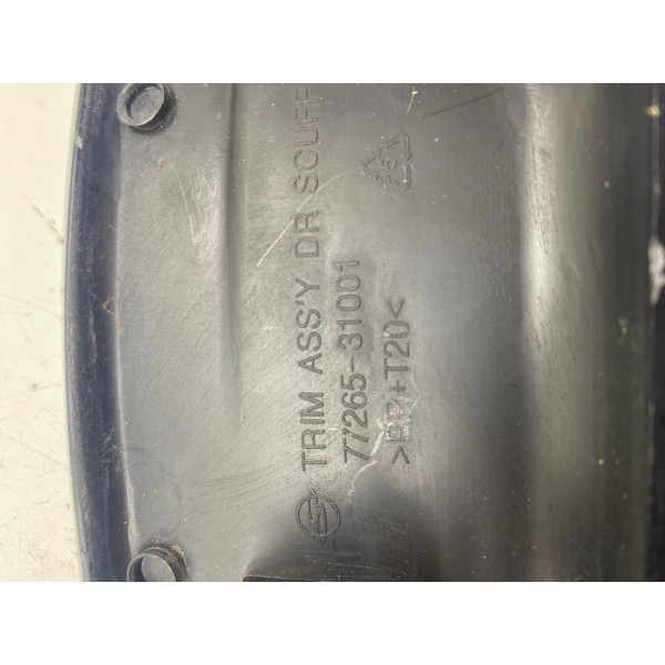 Soleira Interna Porta Traseira Esquerda Actyon 2010 2045