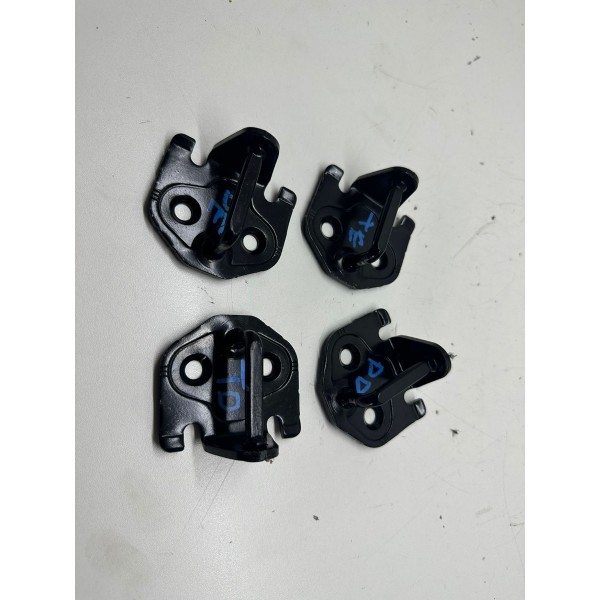 Jogo Batente Trinco De Porta Freelander 2010 2106