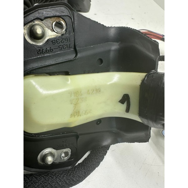 Chicote Da Porta Traseira Direita Dodge Ram 2500 2012 1920