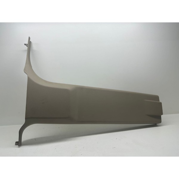 Acabamento Coluna Inferior Diant. Dir. Dodge Ram 2500 2012