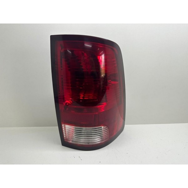 Lanterna Traseira Direita Dodge Ram 2500 2012 1660 Direito Vermelho
