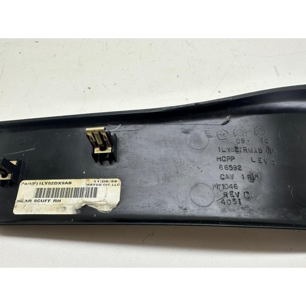 Acabamento Interno Porta Traseira Direita Jeep Cherokee 2012