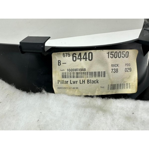 Acabamento Inferior Coluna Central Esq Jeep Cherokee 2012