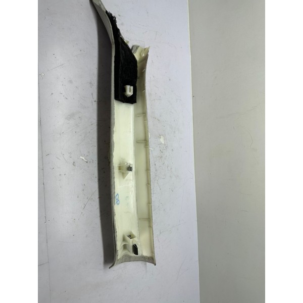 Acabamento Coluna Para Brisa Audi Q3 2014 8u0867234