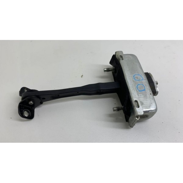 Limitador Porta Dianteira Direita Discovery 4 2013 924