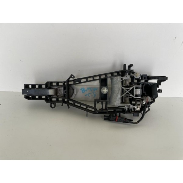 Maçaneta Externa Traseira Direita Bmw 320i 2013 220 Prateado Traseira