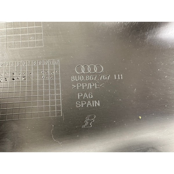 Acabamento Coluna Banco Traseiro Esquerdo Audi Q3 2014