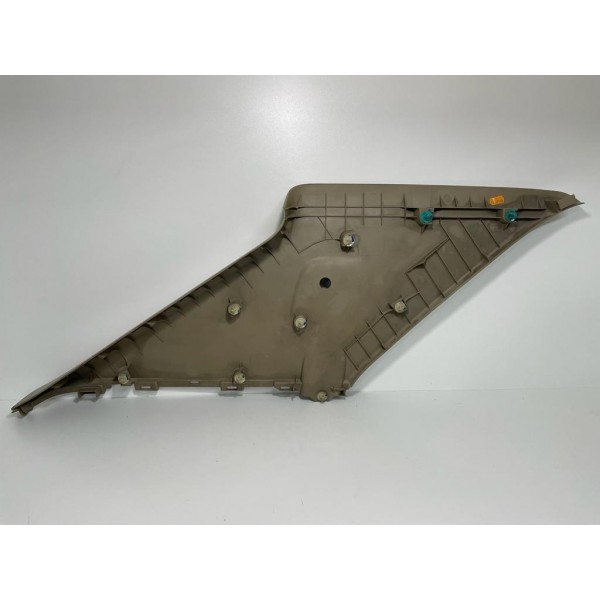 Acabamento Direito Coluna Porta Malas Hilux Sw4 2011 177