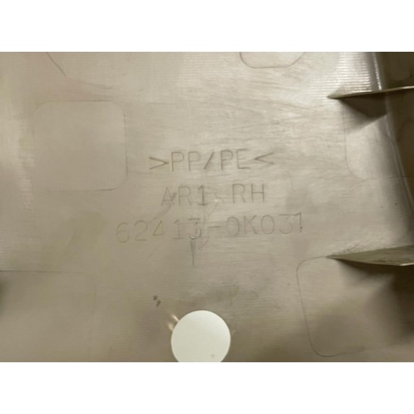 Acabamento Coluna Direita Toyota Hilux Sw4 2011 148