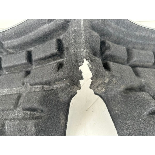 Para Barro Dianteiro Direito Audi Q3 2014 Com Detalhe