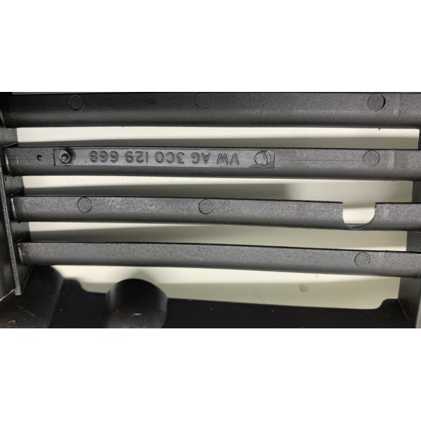 Grade Filtro De Ar Passat 2012 3c0129668 808