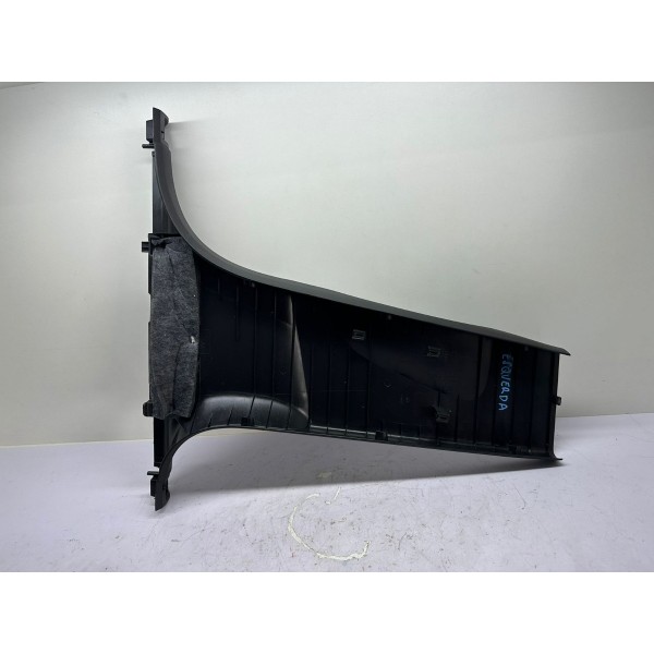 Acabamento Inferior Coluna Esquerda Audi Q3 2014 8u0867239