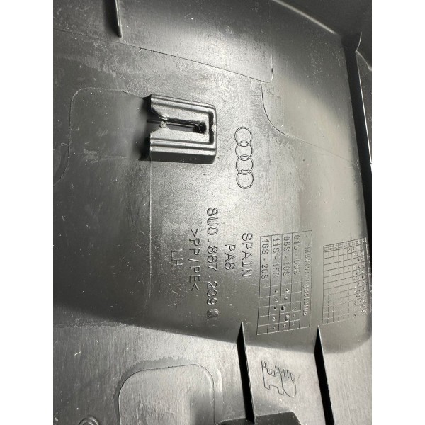 Acabamento Inferior Coluna Esquerda Audi Q3 2014 8u0867239