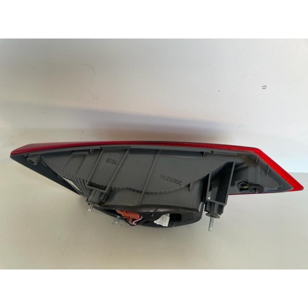 Lanterna Tampa Traseira Direita Elantra 2018 Lisa 488 Direito/passageiro