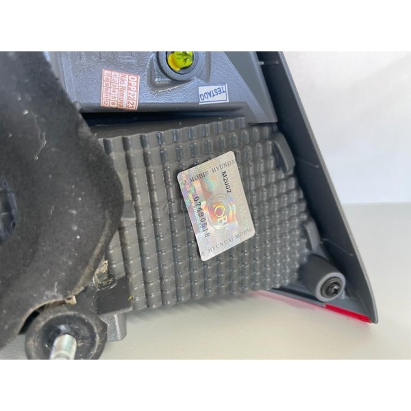 Lanterna Tampa Traseira Direita Elantra 2018 Lisa 488 Direito/passageiro