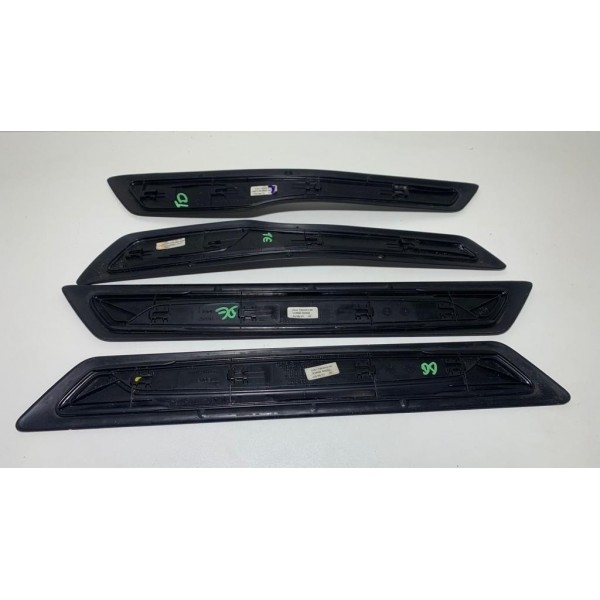 Jogo Soleiras Portas Bmw 320i 2013 388