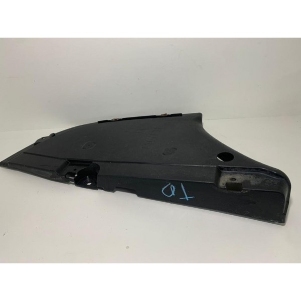 Acabamento Para Choque Traseiro Direito Bmw 320i 2013