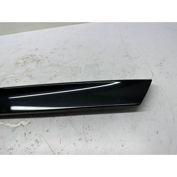 Acabamento Esquerdo Tampa Traseira Audi Q3 2014 4741