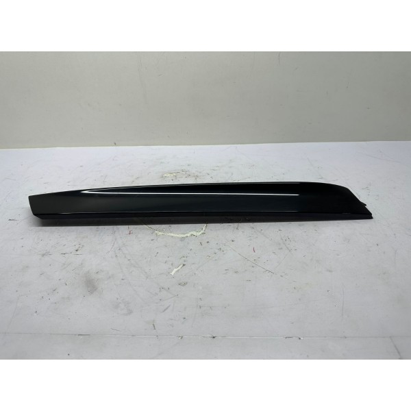 Acabamento Direito Tampa Traseira Audi Q3 2014 4739