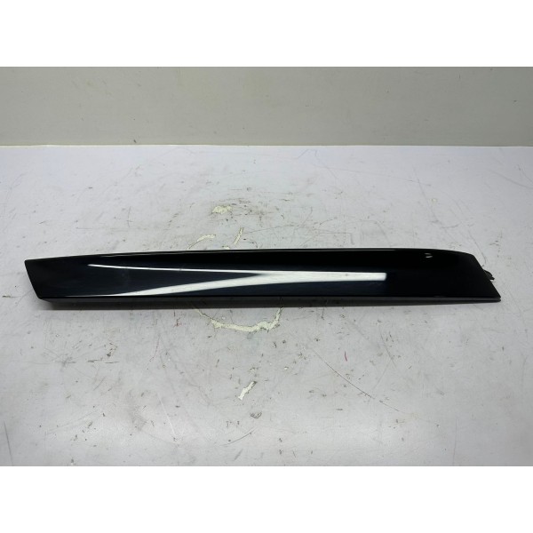 Acabamento Direito Tampa Traseira Audi Q3 2014 4739