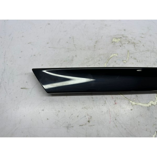 Acabamento Direito Tampa Traseira Audi Q3 2014 4739