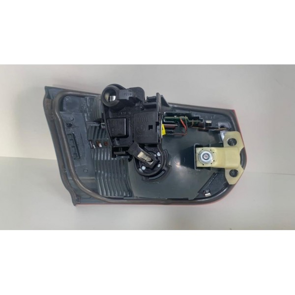Lanterna Tampa Traseira Direita Bmw 320i 2013 275