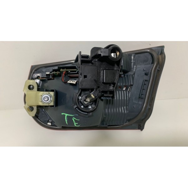 Lanterna Tampa Traseira Esquerda Bmw 320i 2013 273