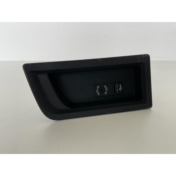 Porta Treco Usb Auxiliar Bmw 320i 2013 229