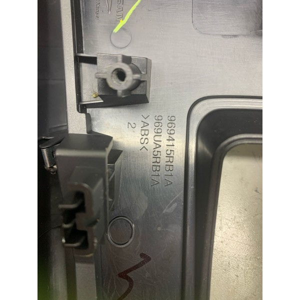 Moldura Trambulador Nissan Kicks Exclusive 2022