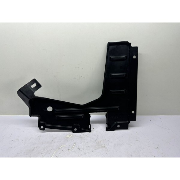 Protetor Assoalho Traseiro Direito Audii Q3 2014 8u0825216