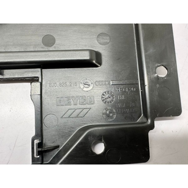 Protetor Assoalho Traseiro Direito Audii Q3 2014 8u0825216