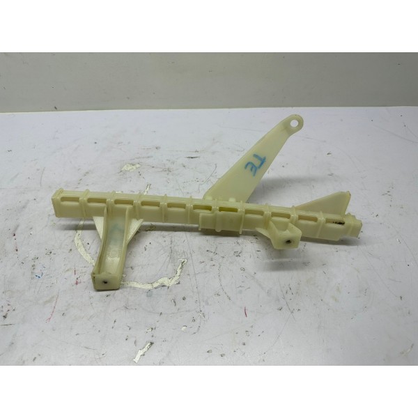 Guia Do Vidro Traseiro Esquerdo Audi Q3 2014 8u0839067 4688