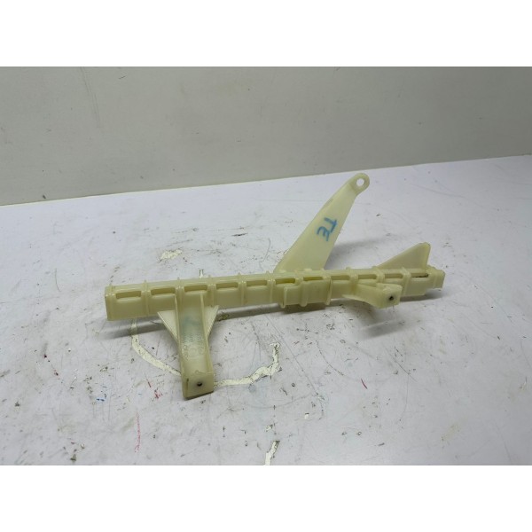 Guia Do Vidro Traseiro Esquerdo Audi Q3 2014 8u0839067 4688